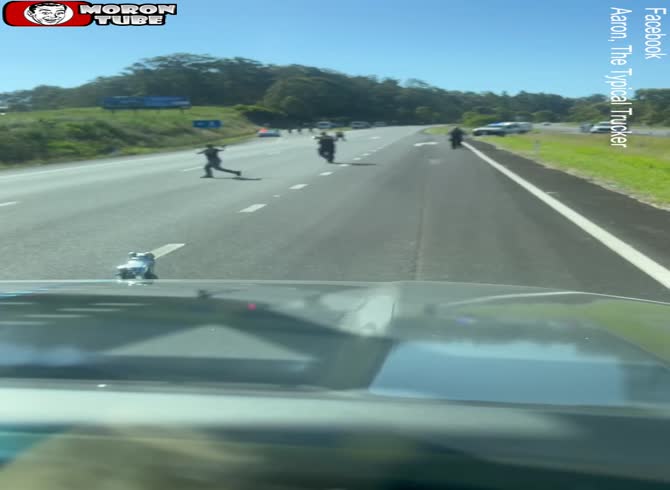 Video: Tasered on the M1 expressway was an armed lady